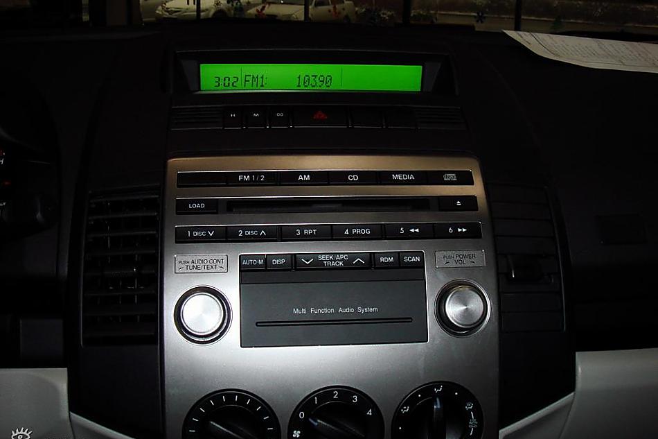 全新马自达5到店实拍