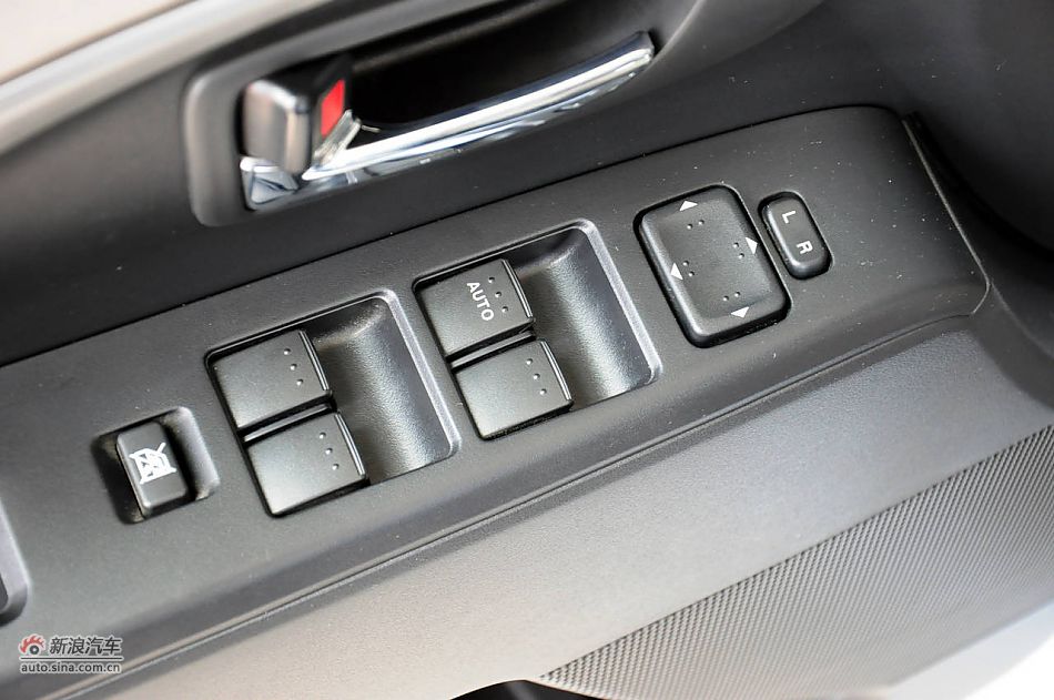 2011款马自达5实拍