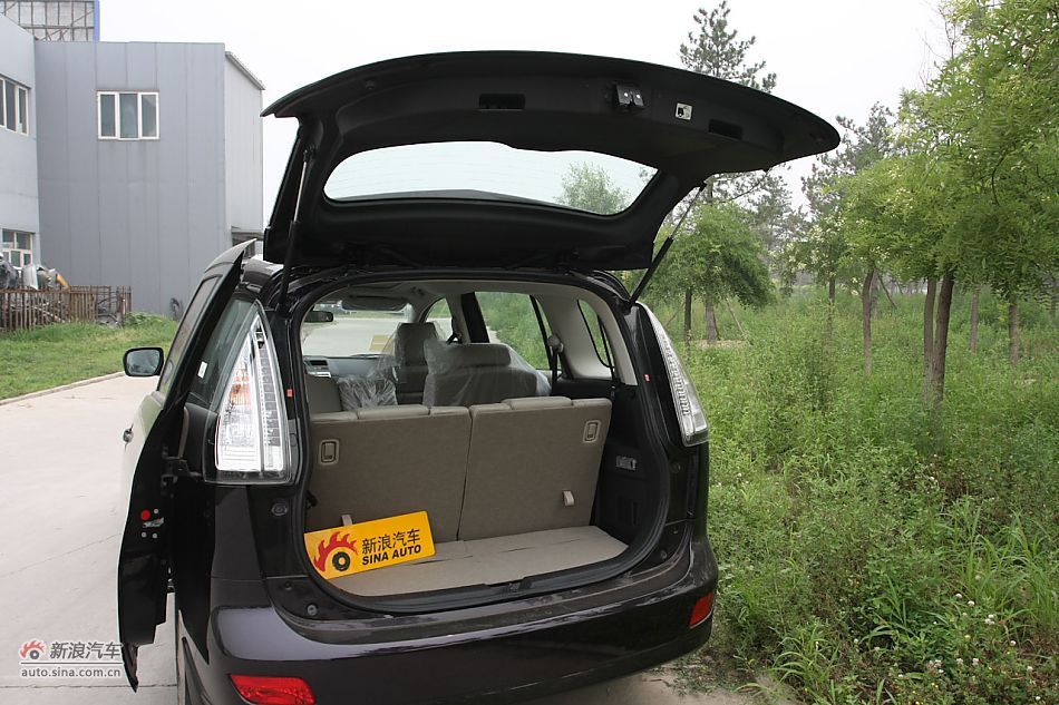 发动机、底盘悬挂及后备箱