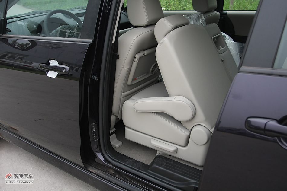 发动机、底盘悬挂及后备箱