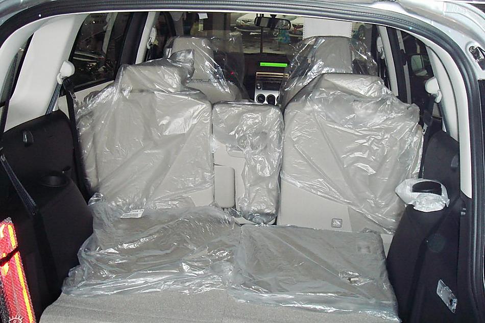 全新马自达5到店实拍