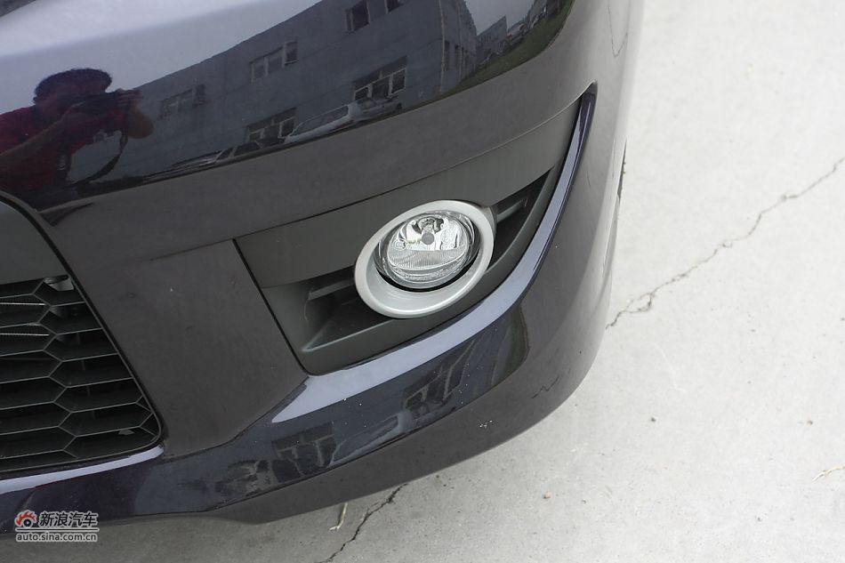 车辆外观及细节