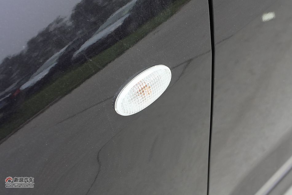 车辆外观及细节