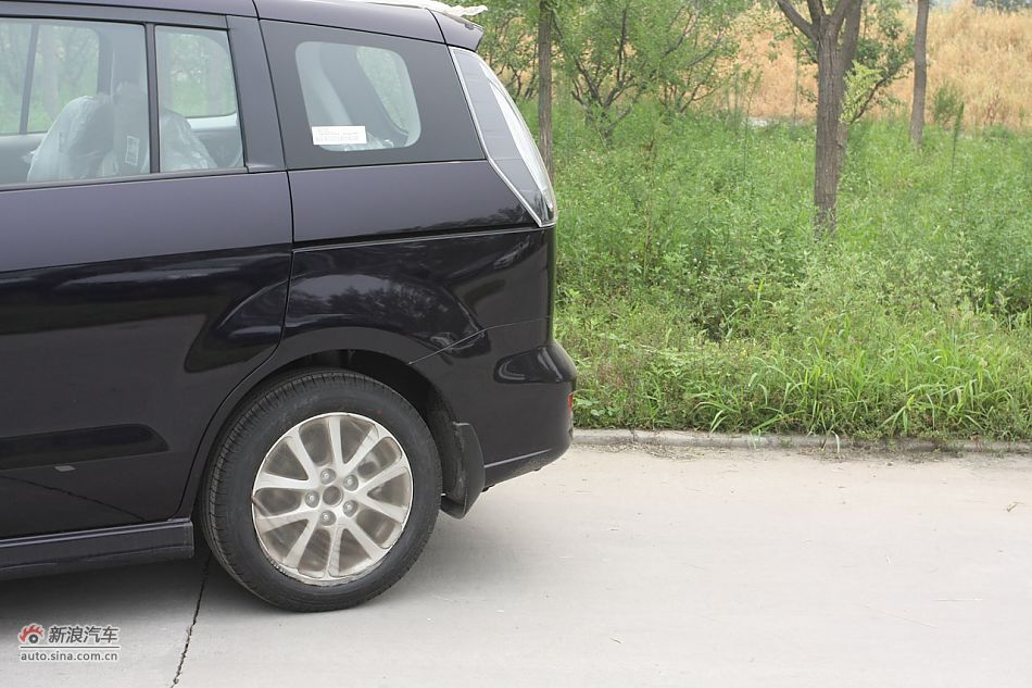 车辆外观及细节