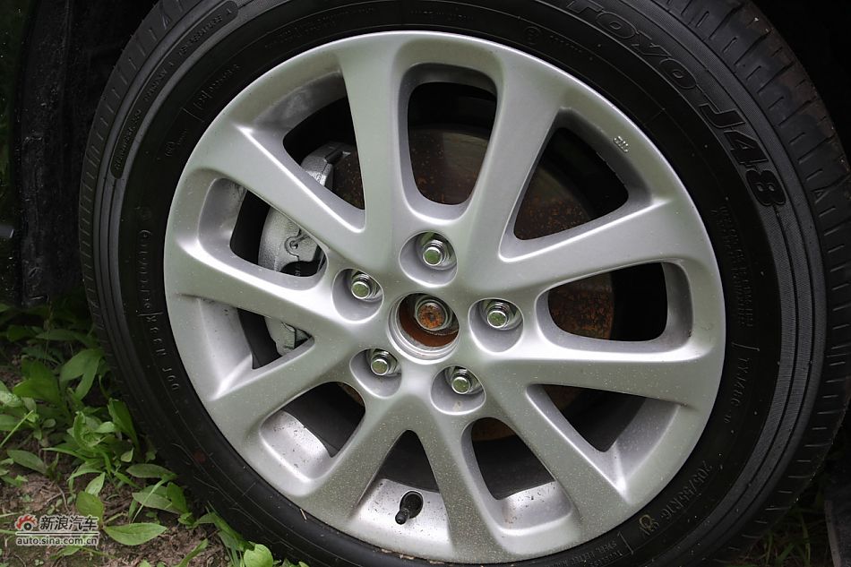 车辆外观及细节