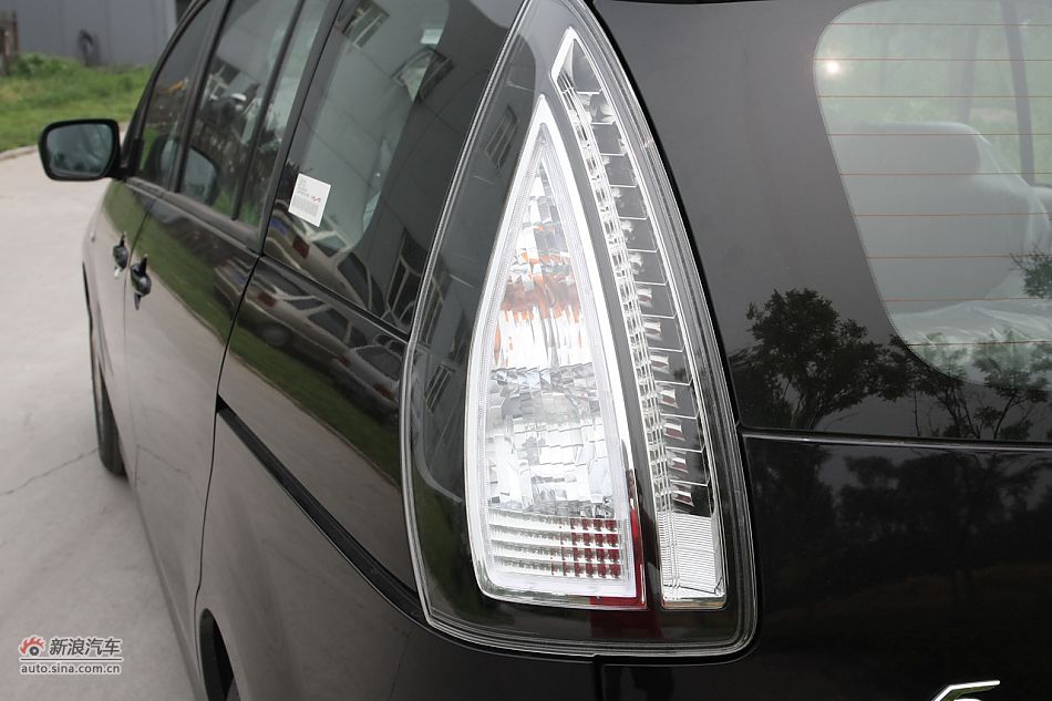 车辆外观及细节