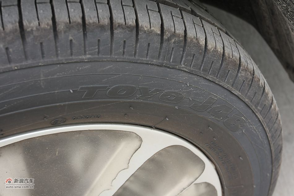 发动机、底盘悬挂及后备箱