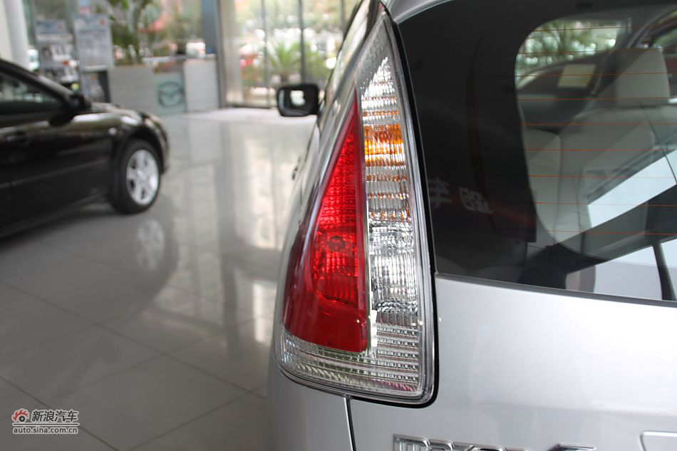 车辆外观及细节