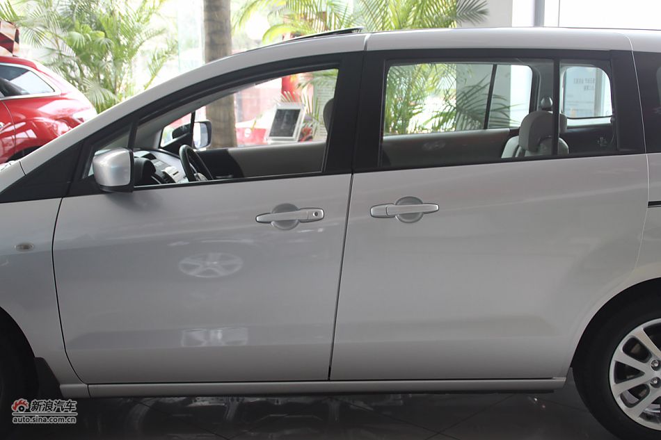 车辆外观及细节