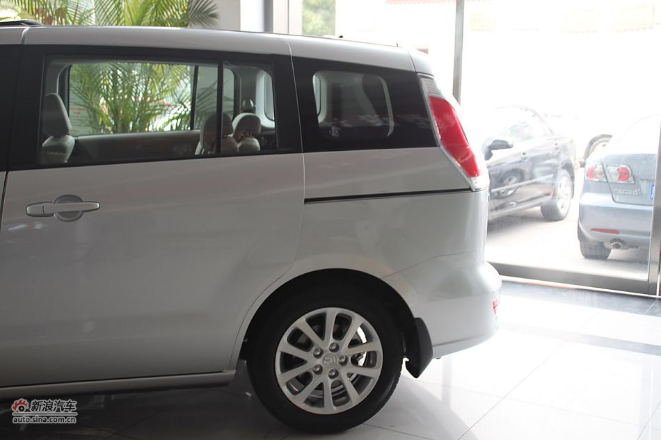 车辆外观及细节