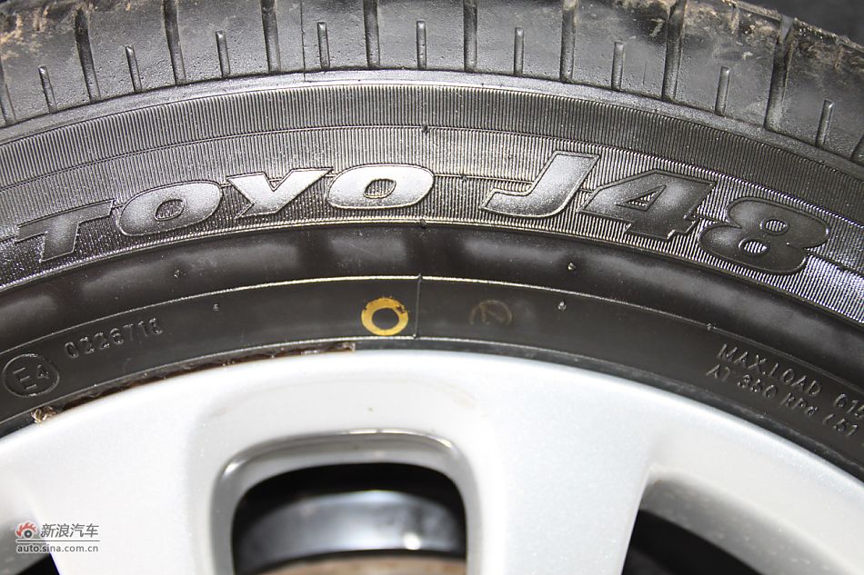 车辆外观及细节