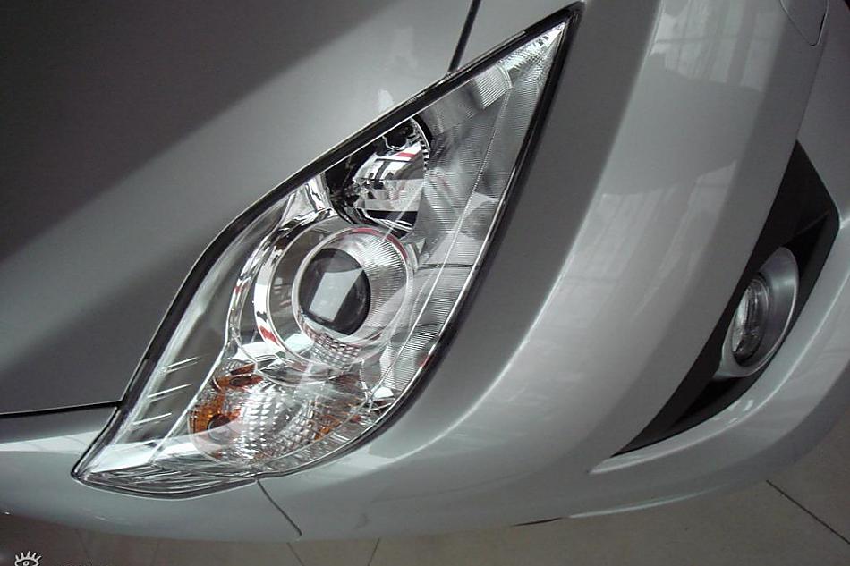 全新马自达5到店实拍