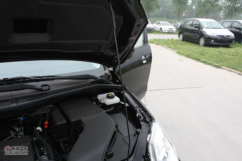 发动机、底盘悬挂及后备箱