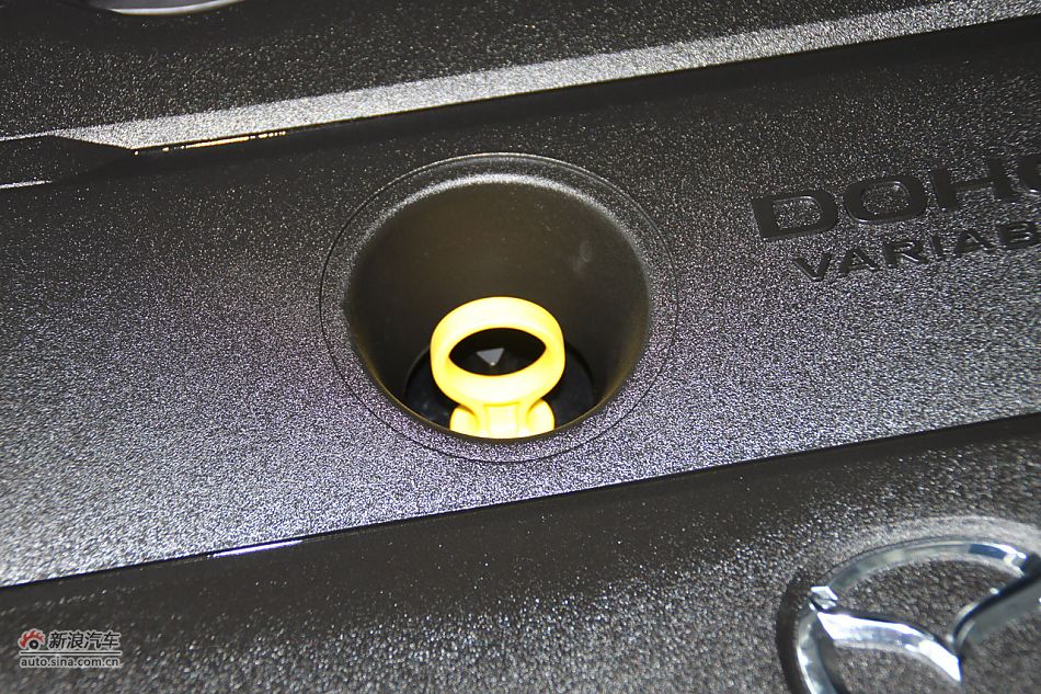 发动机、底盘悬挂及后备箱