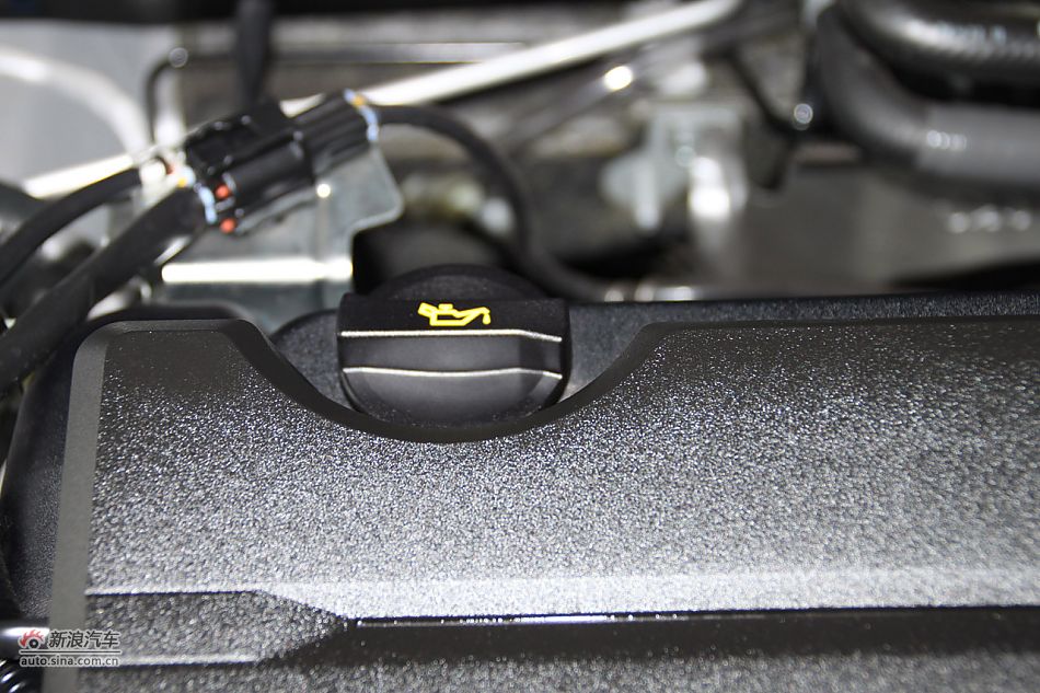 发动机、底盘悬挂及后备箱