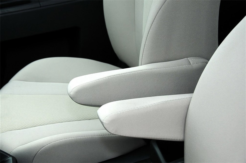 马自达5 2013款 2.0L MT 舒适型 空间