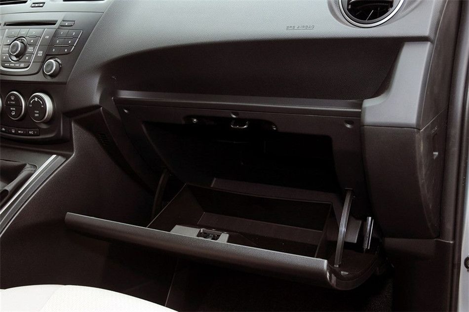 马自达5 2013款 2.0L MT 舒适型 内饰