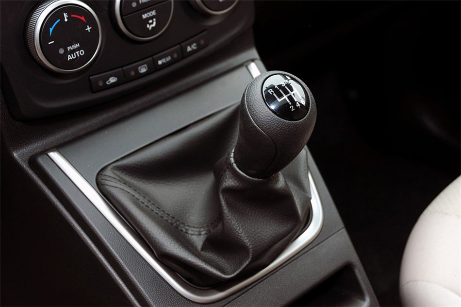 马自达5 2013款 2.0L MT 舒适型 内饰