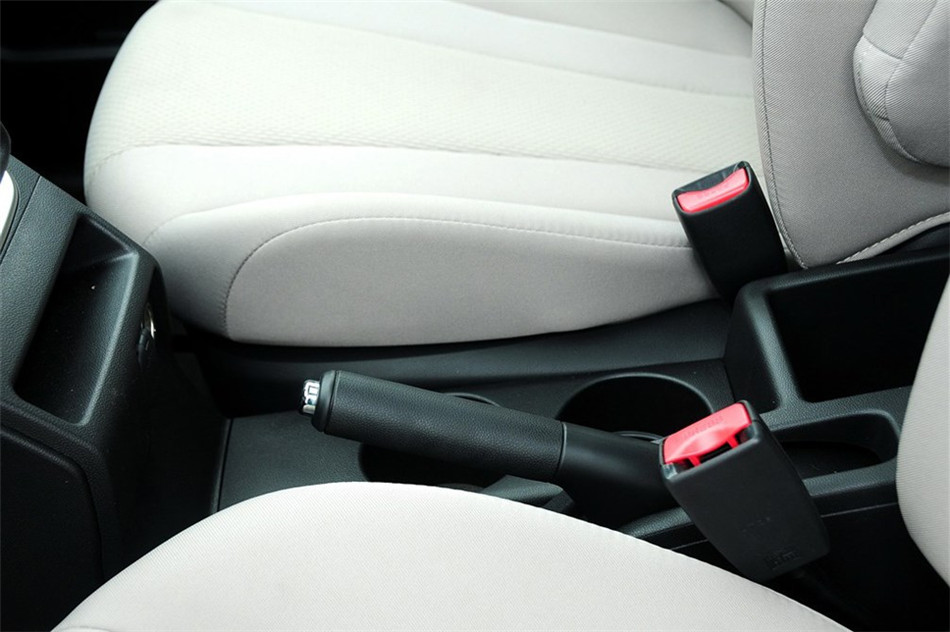 马自达5 2013款 2.0L MT 舒适型 内饰