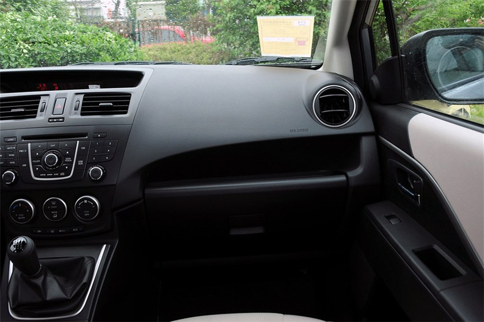 马自达5 2013款 2.0L MT 舒适型 内饰