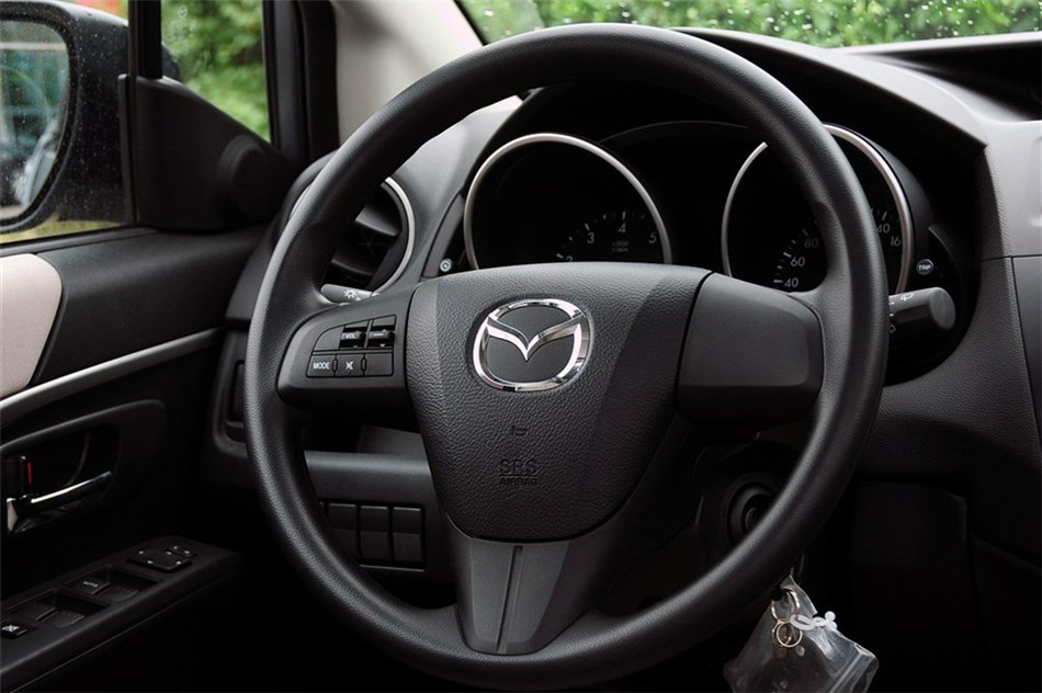 马自达5 2013款 2.0L MT 舒适型 内饰