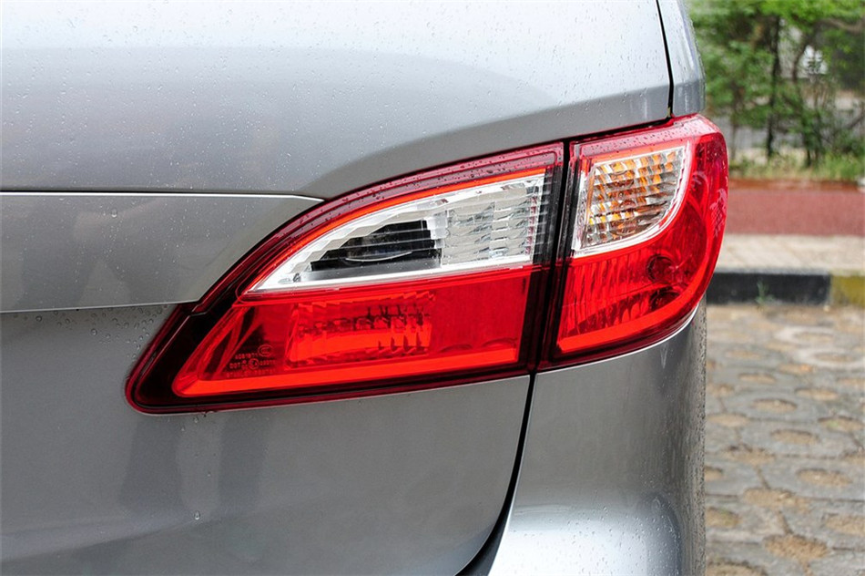 马自达5 2013款 2.0L MT 舒适型 细节