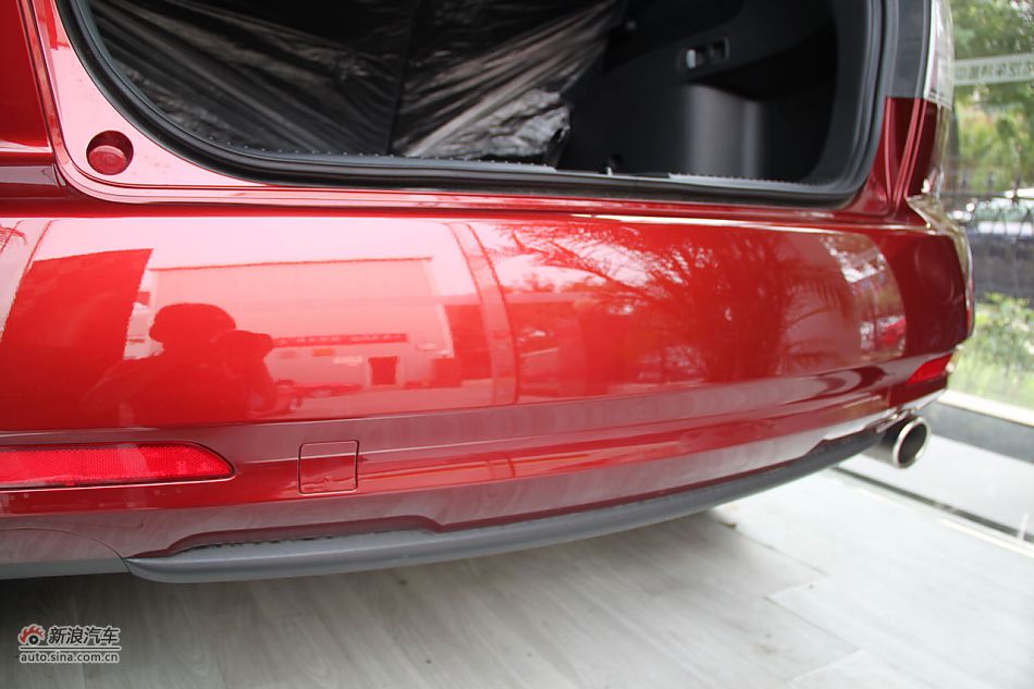 发动机、底盘悬挂及后备箱