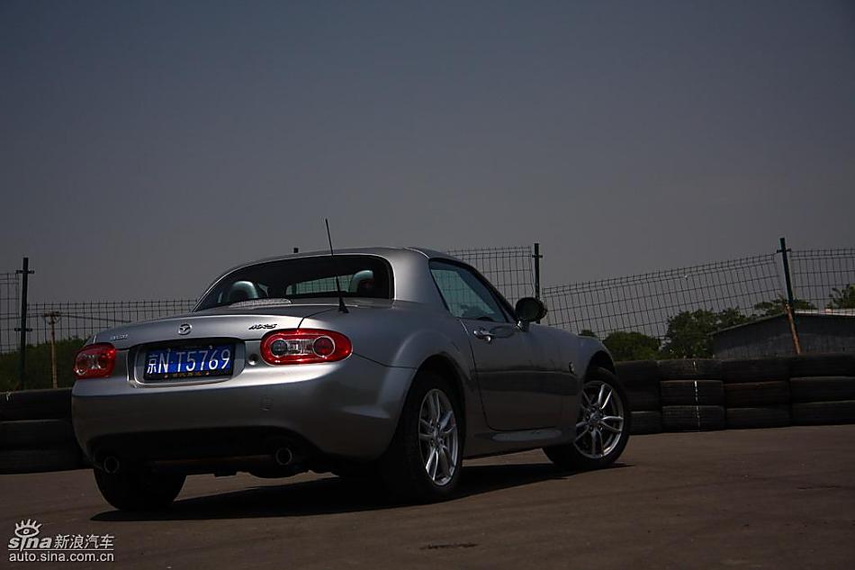 马自达MX-5试驾实拍图外观
