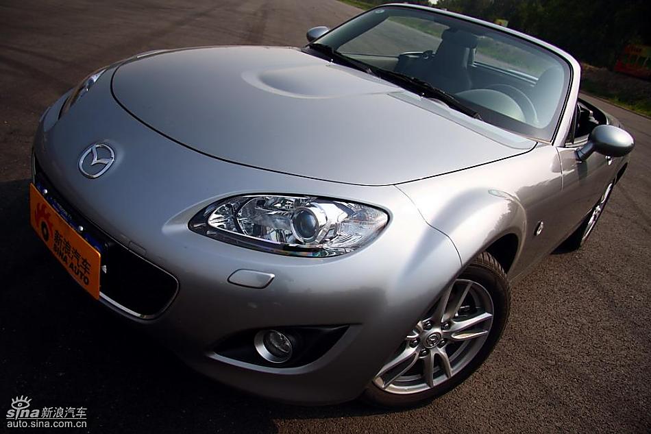 马自达MX-5试驾实拍图外观