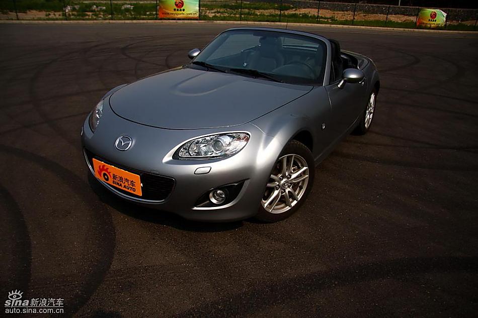 马自达MX-5试驾实拍图外观