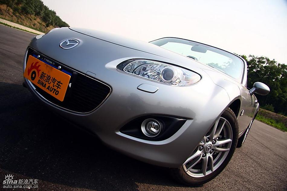 马自达MX-5试驾实拍图外观