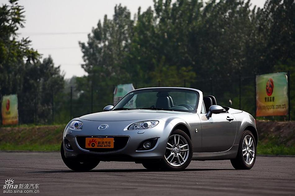 马自达MX-5试驾实拍图外观