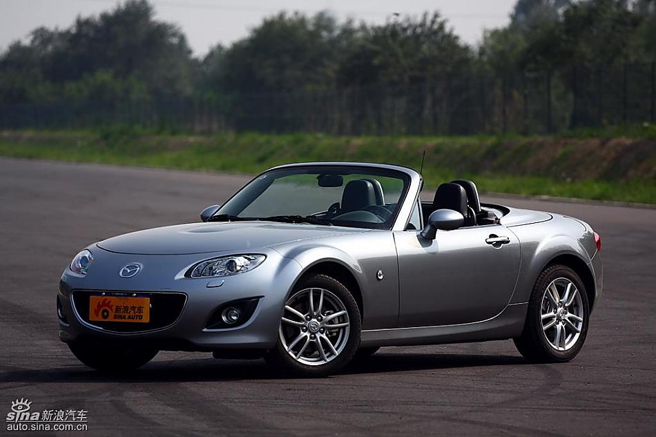 马自达MX-5试驾实拍图外观