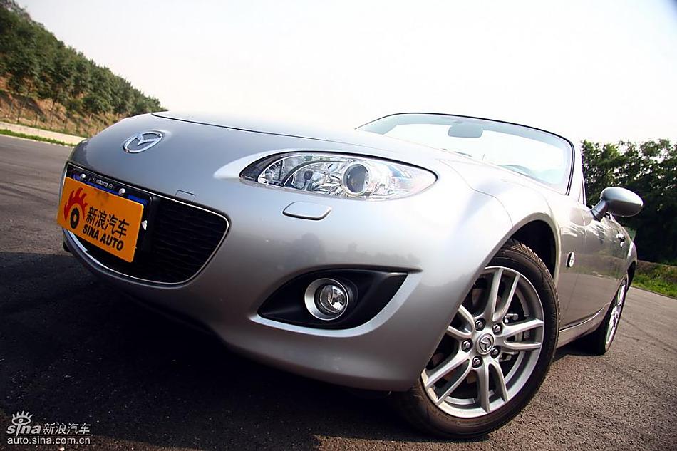 马自达MX-5试驾实拍图外观