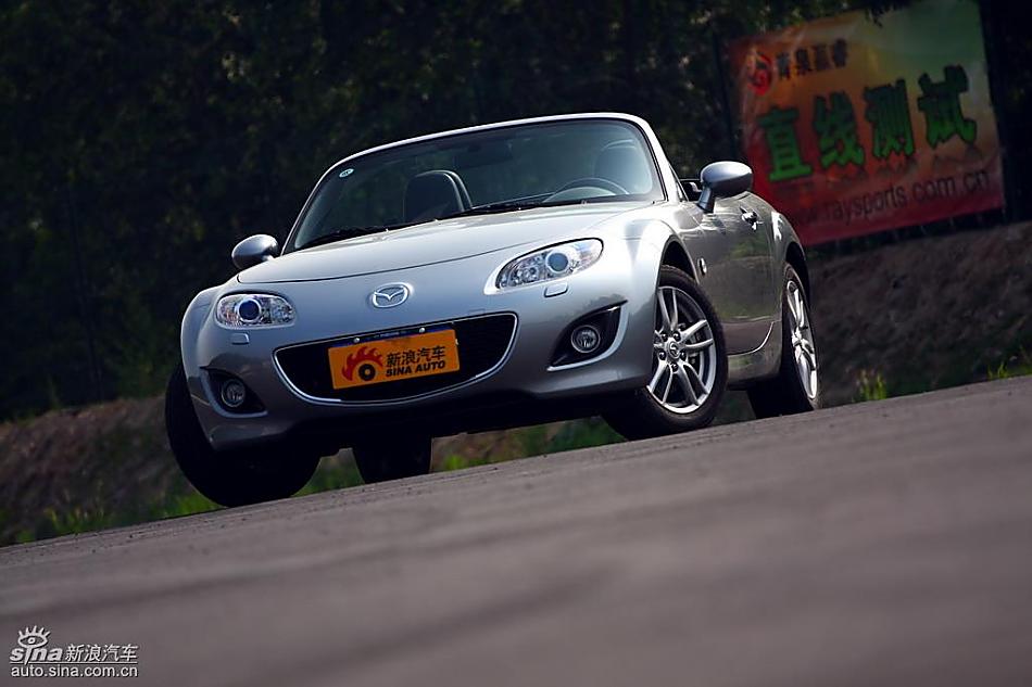 马自达MX-5试驾实拍图外观