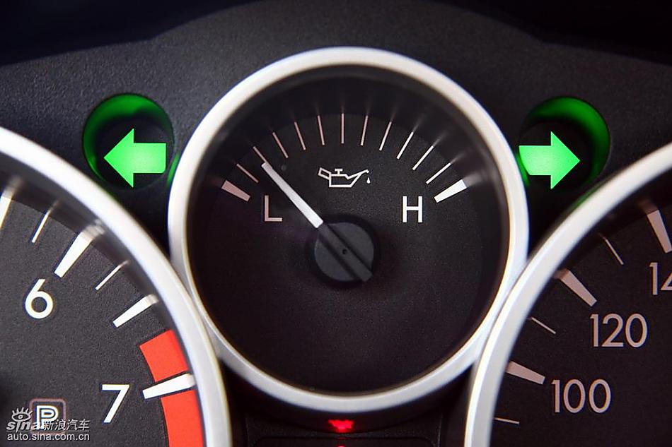 马自达MX-5试驾实拍图内饰