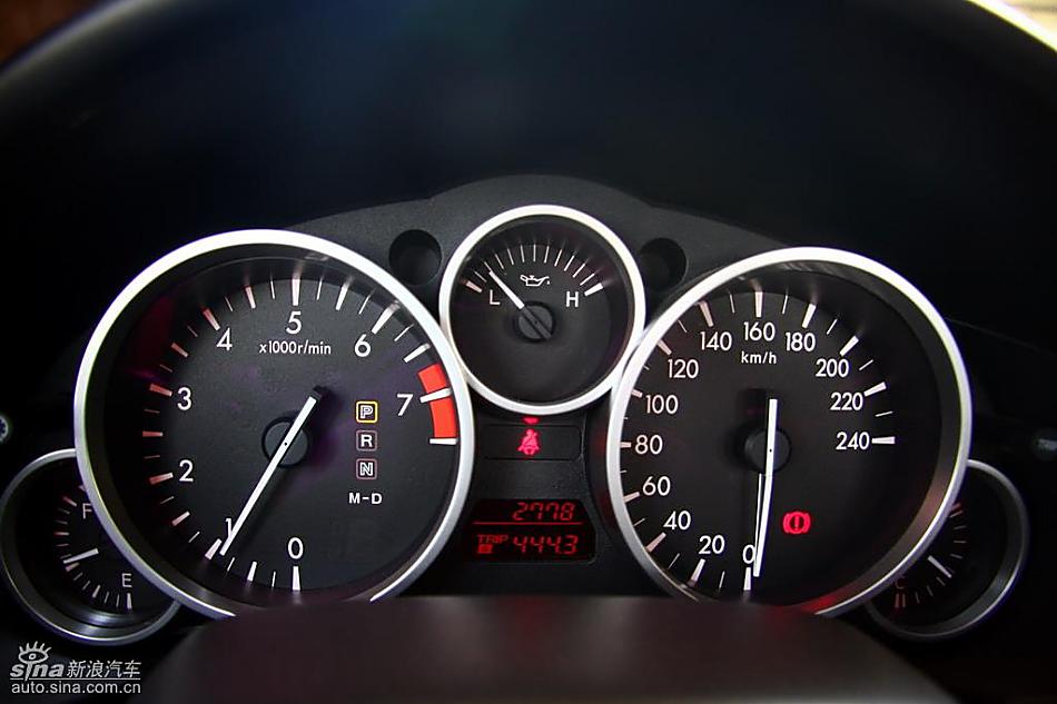 马自达MX-5试驾实拍图内饰