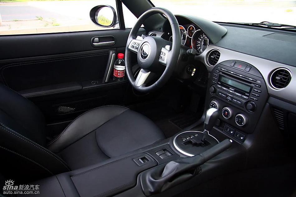 马自达MX-5试驾实拍图内饰