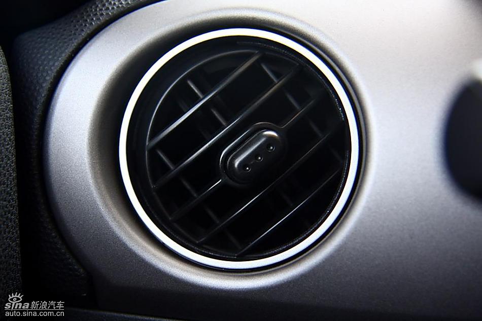 马自达MX-5试驾实拍图内饰