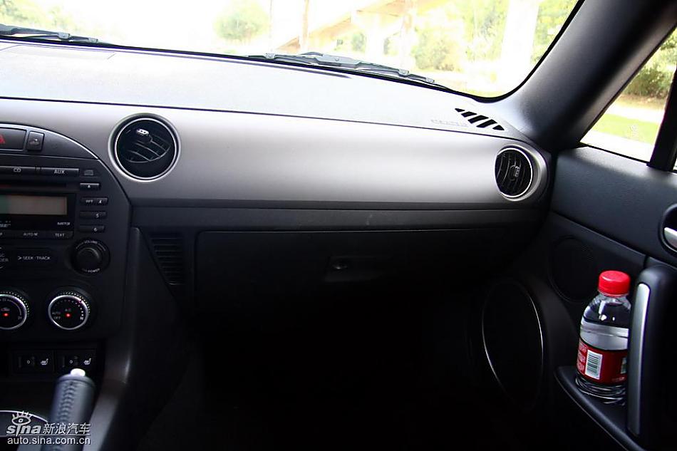 马自达MX-5试驾实拍图内饰