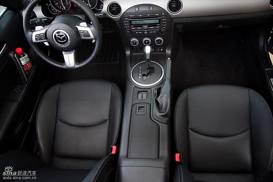 马自达MX-5试驾实拍图内饰