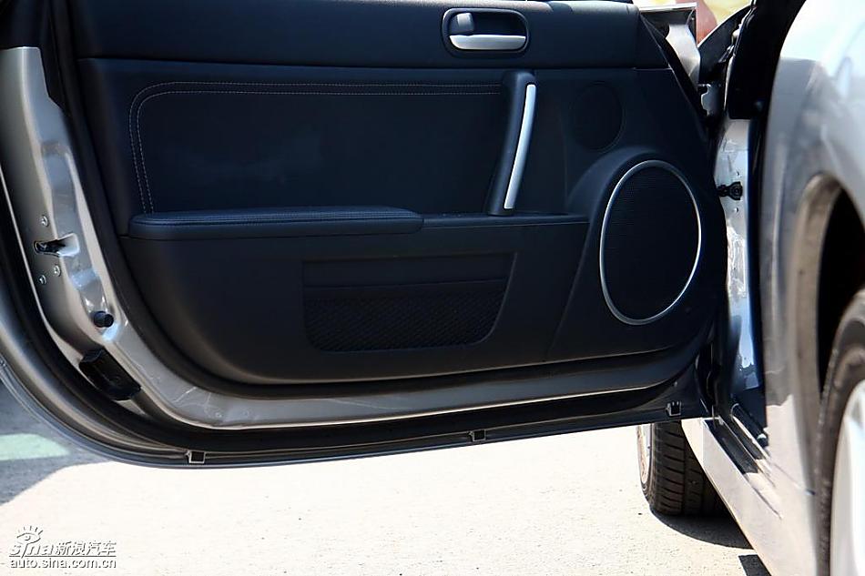 马自达MX-5试驾实拍图内饰