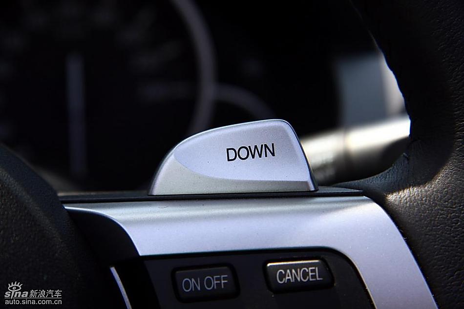 马自达MX-5试驾实拍图内饰