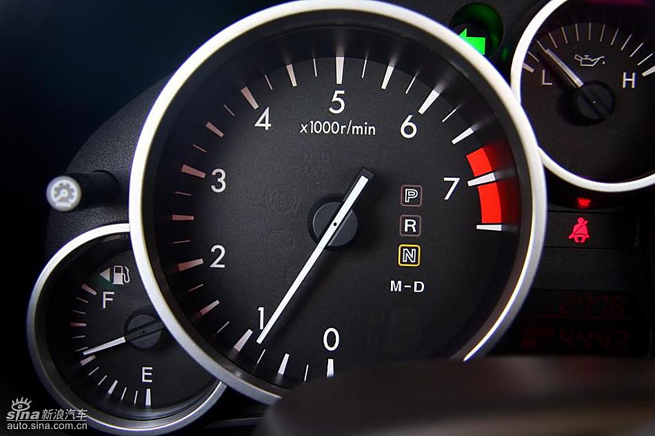 马自达MX-5试驾实拍图内饰