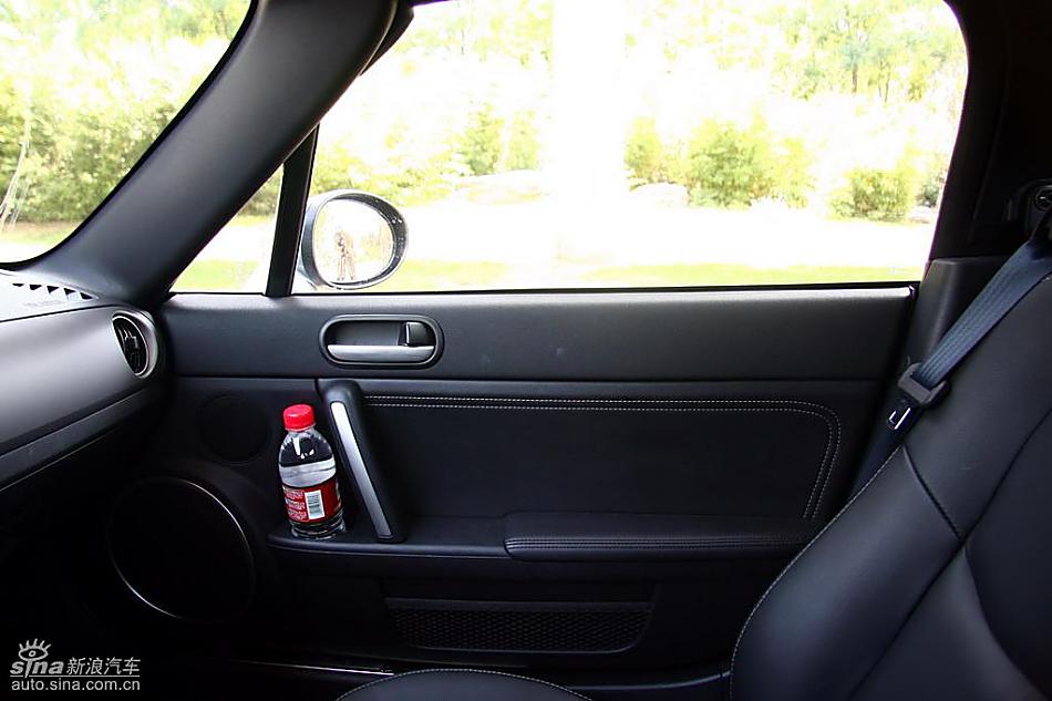 马自达MX-5试驾实拍图内饰