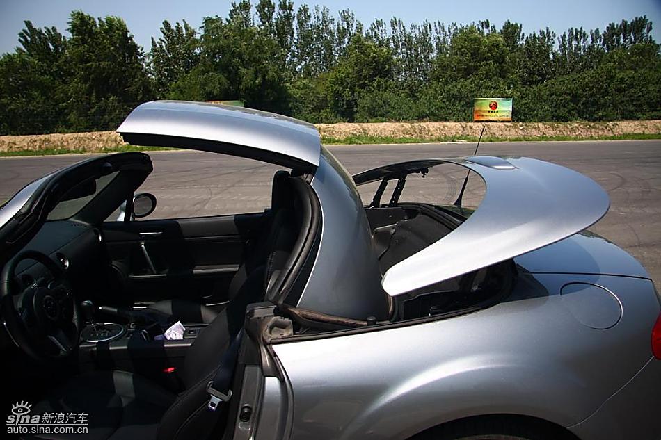 马自达MX-5试驾实拍图细节与其他