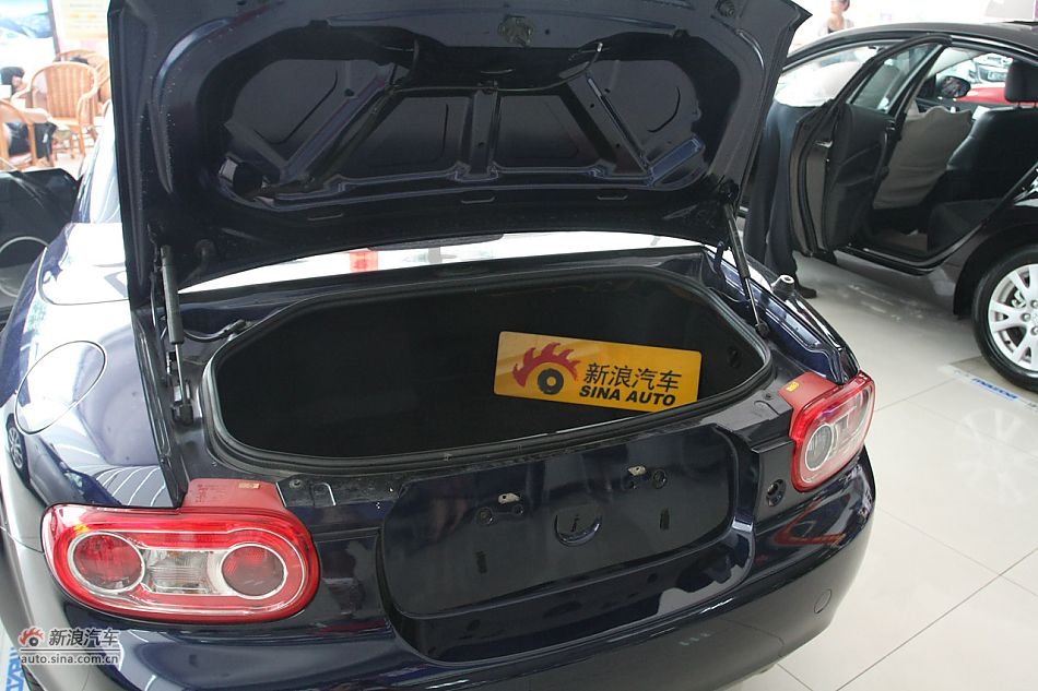 发动机、底盘悬挂及后备箱