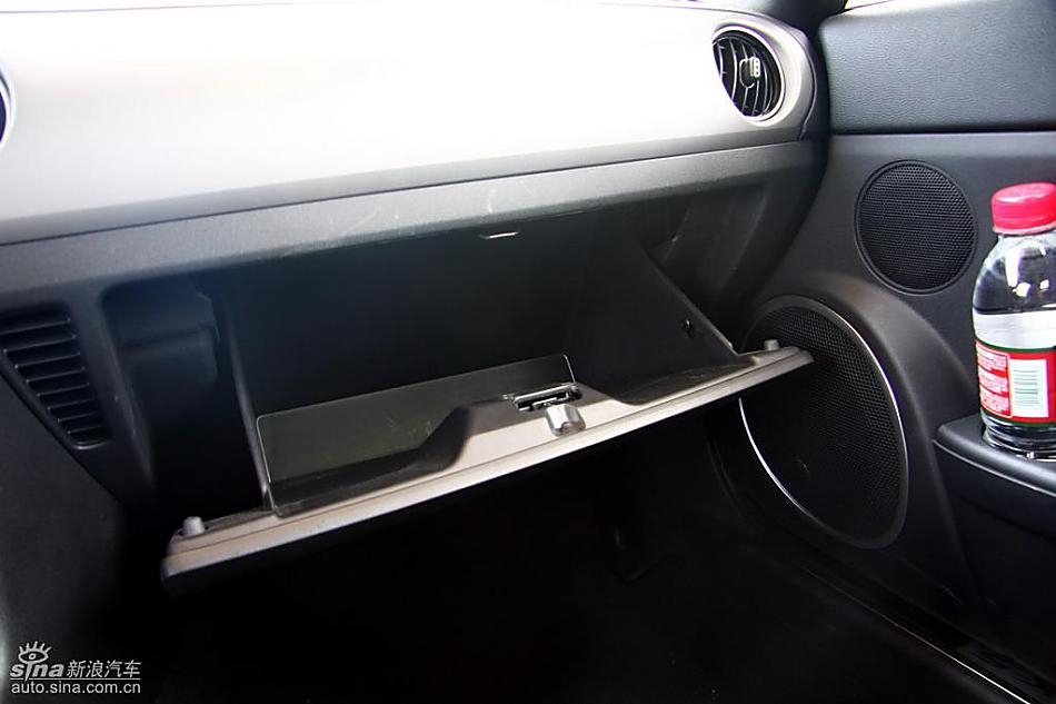 马自达MX-5试驾实拍图内饰