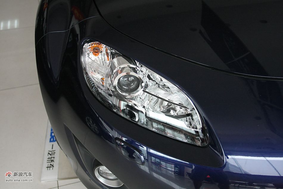 车辆外观及细节