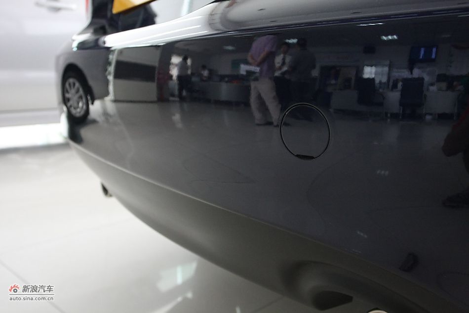 车辆外观及细节